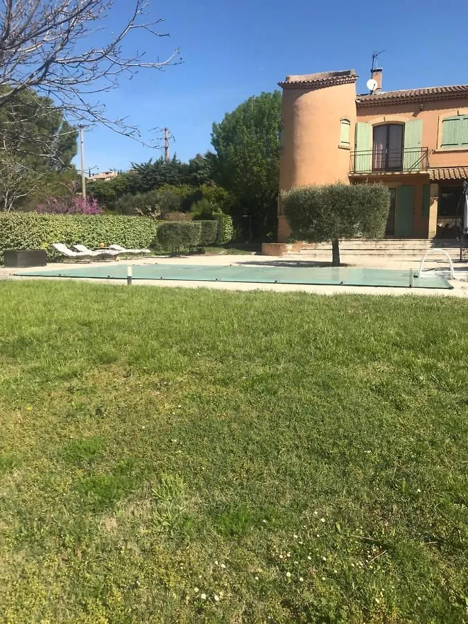 Hébergement de vacances Villa Studio 30 M² à Lançon-Provence